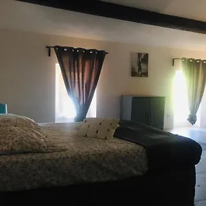  Maison d'hôtes Aux Pieds Tanques